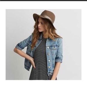 American Eagle Denim Cropped Jacket Medium Indigo with some distressing